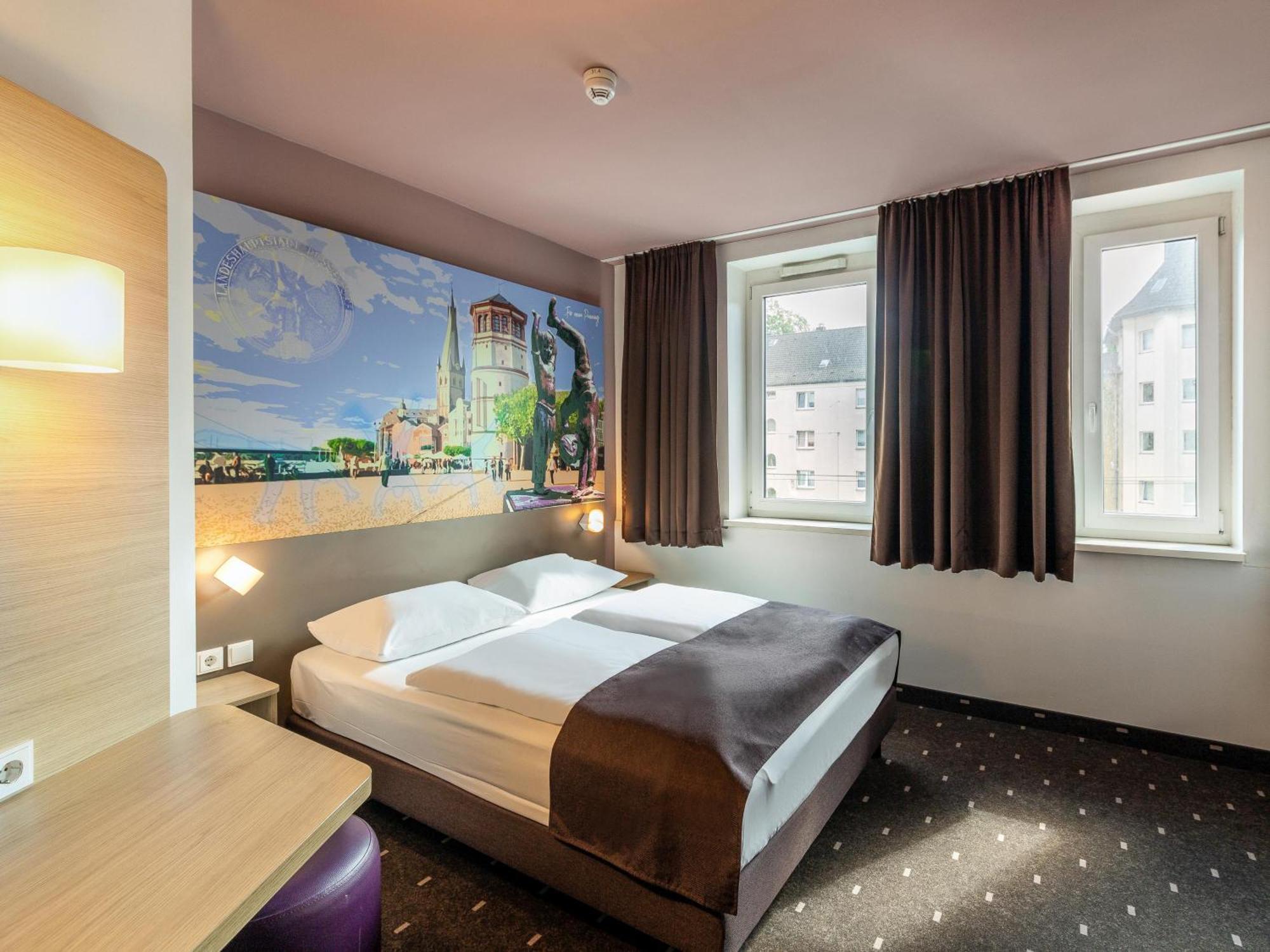 B&B Hotel Duesseldorf-Mitte Eksteriør bilde