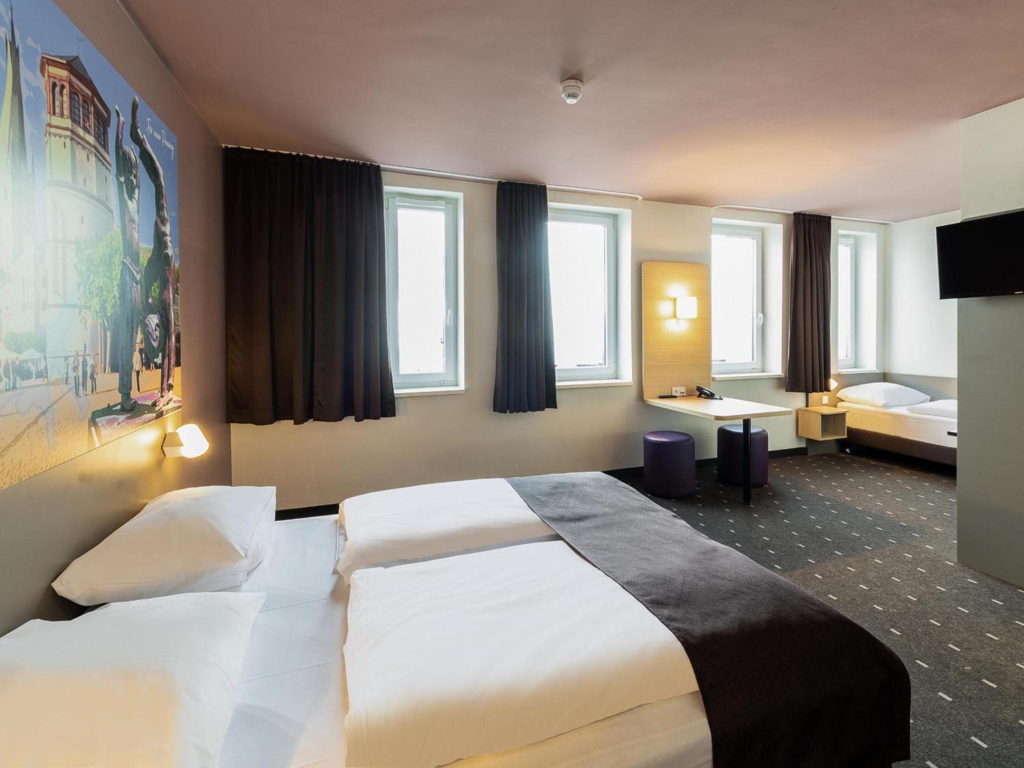 B&B Hotel Duesseldorf-Mitte Eksteriør bilde