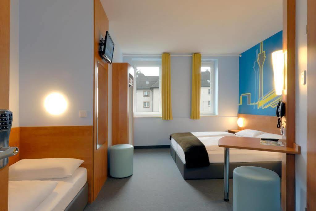 B&B Hotel Duesseldorf-Mitte Eksteriør bilde